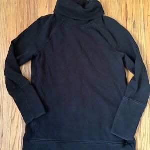 Lululemon | turtleneck tunic sweatshirt| size 6